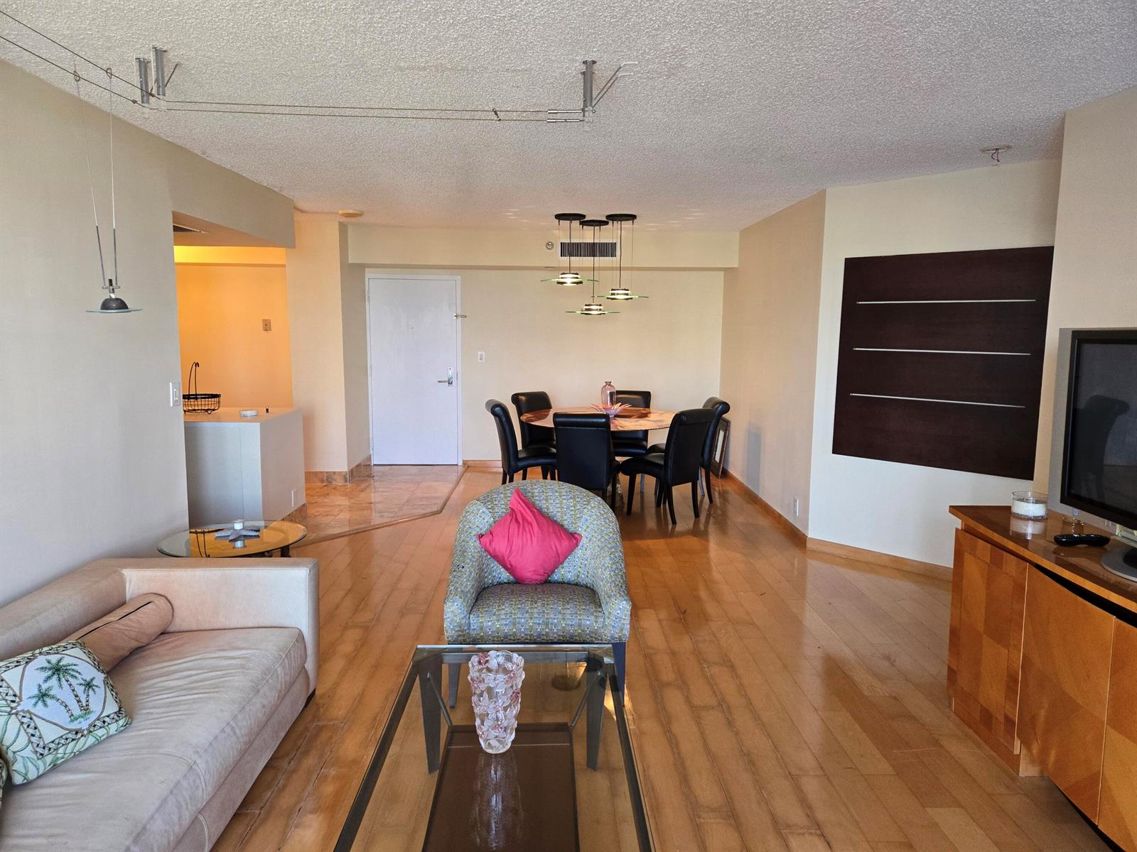 Beautiful Condo